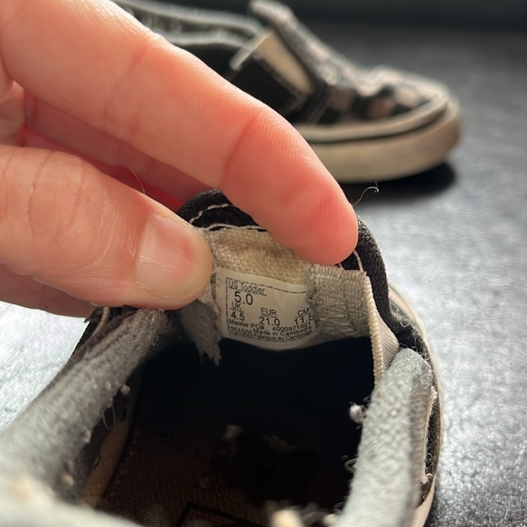 Used, good condition Toddler Vans, US 5 - Picture 2 of 4